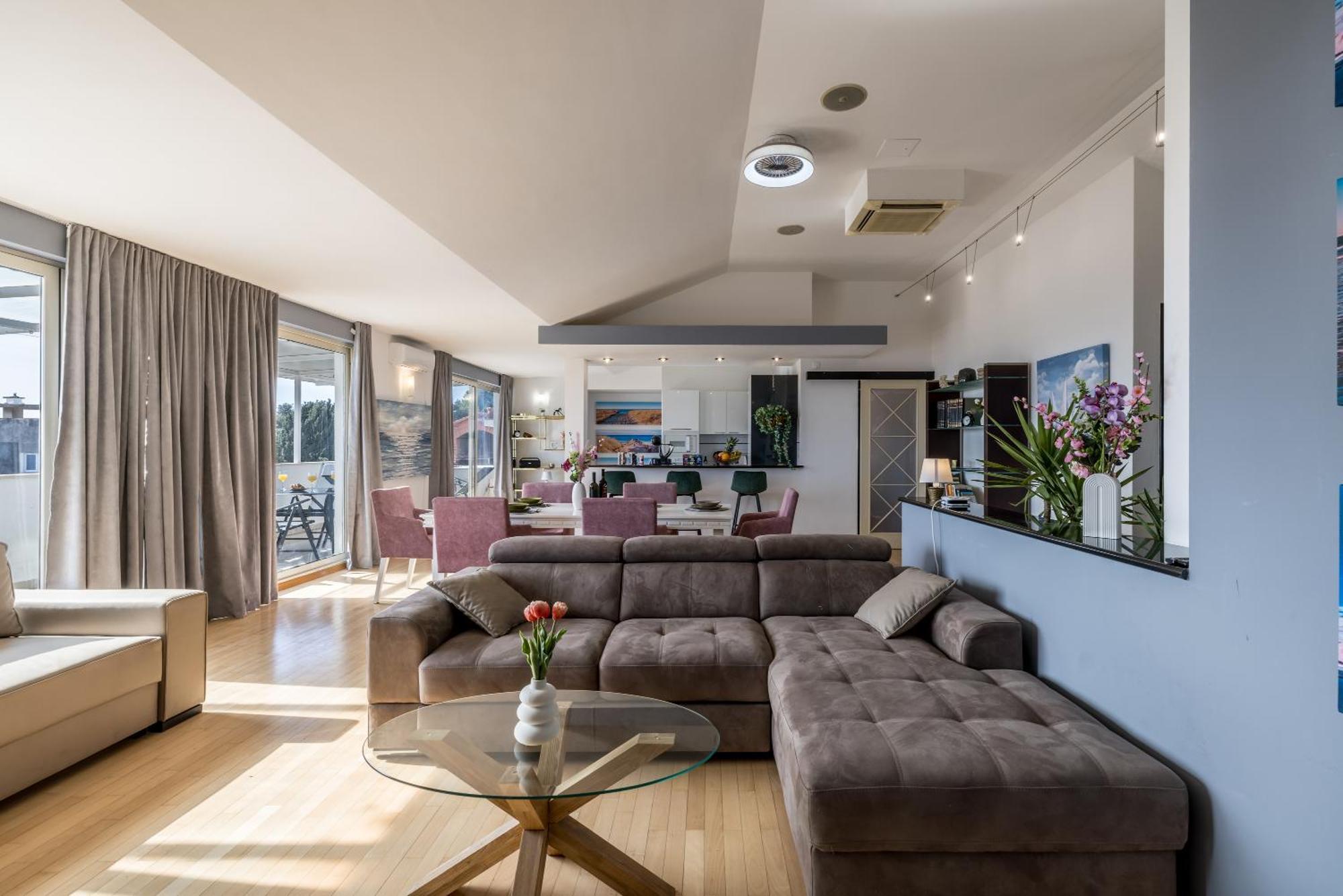Urban Utopia Penthouse With Private Parking سبليت المظهر الخارجي الصورة