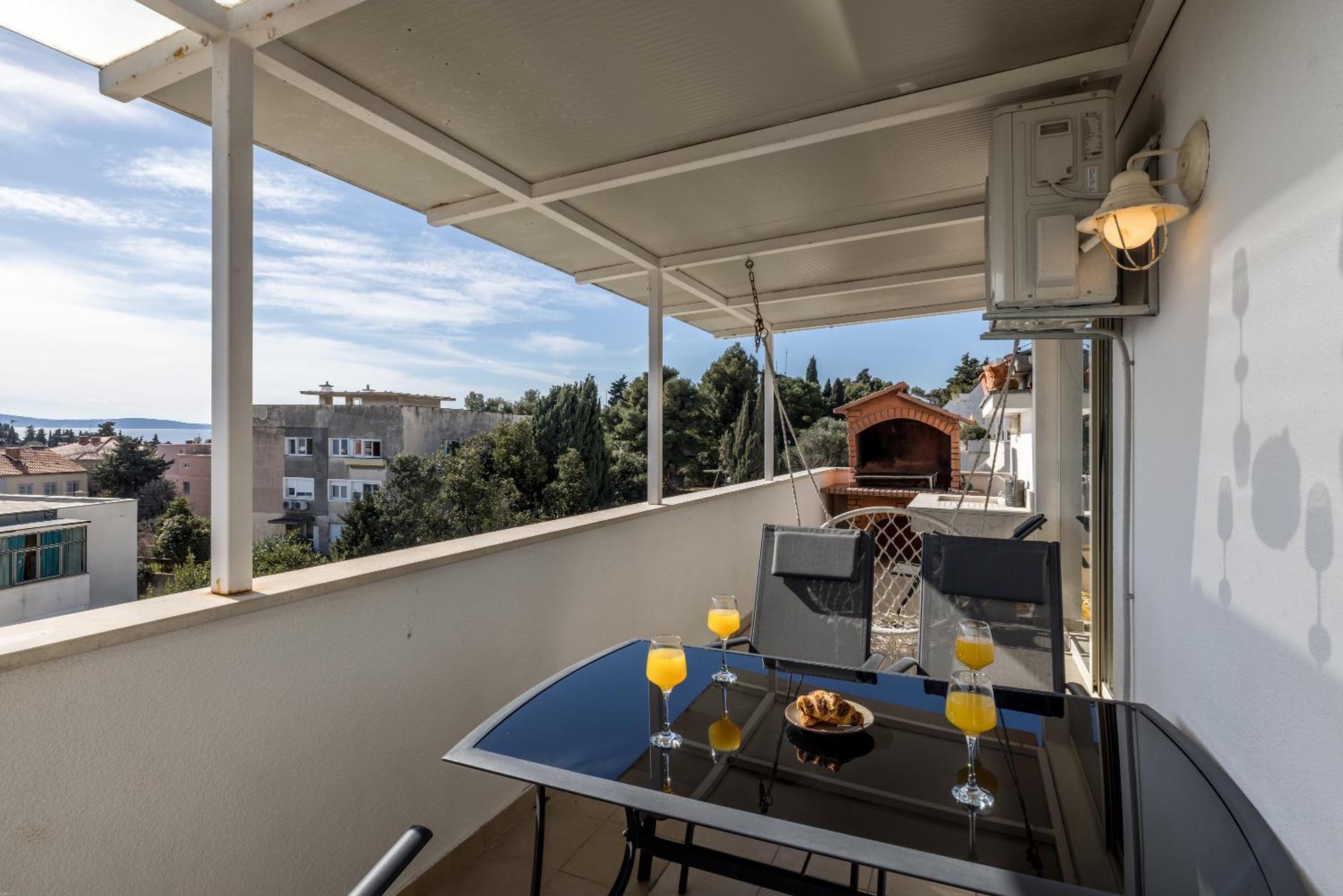 Urban Utopia Penthouse With Private Parking سبليت المظهر الخارجي الصورة